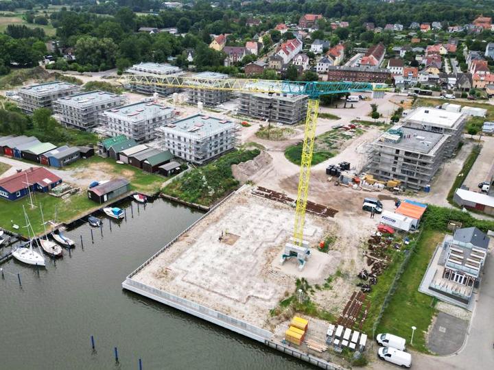 Yachthafen Barth, Baufortschritt Juli 2023: Fassade und Ausbau