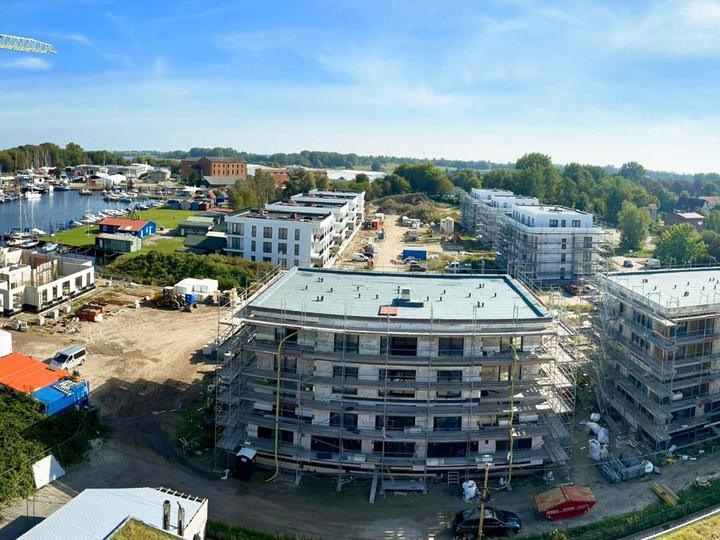Yachthafen Barth, Baufortschritt Oktober 2023: Fassade und Ausbau