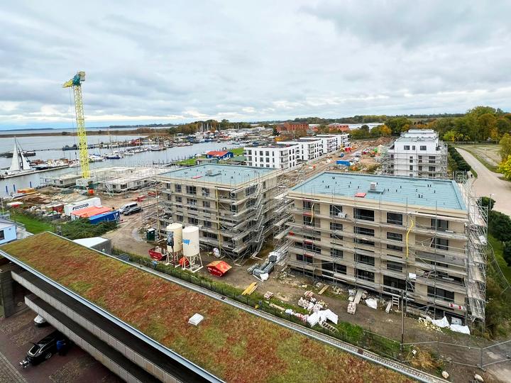 Yachthafen Barth, Baufortschritt November 2023: Fassade und Ausbau