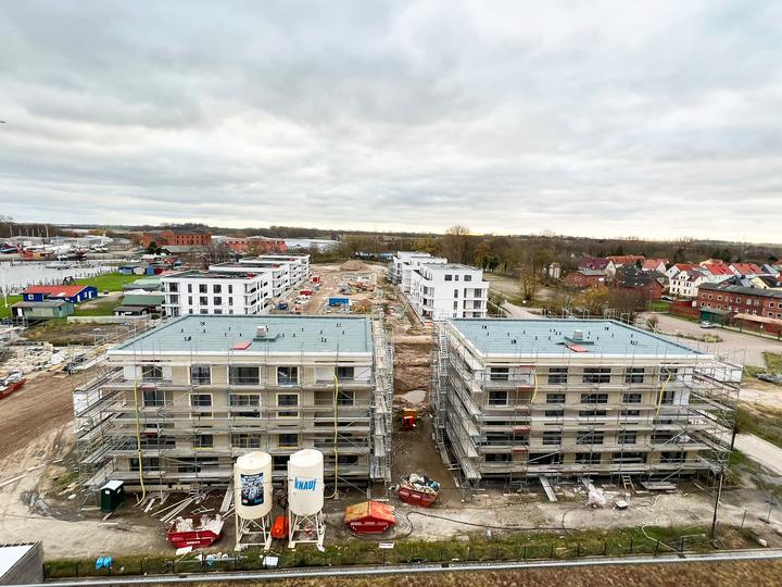 Yachthafen Barth, Baufortschritt Dezember 2023: Fassade und Ausbau