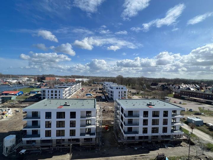 Yachthafen Barth, Baufortschritt April 2024: Fassade und Ausbau